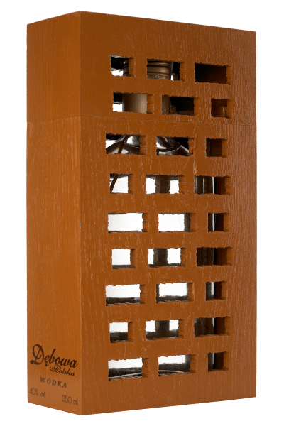 wódka dębowa 0 35 w opakowaniu w kształcie cegły