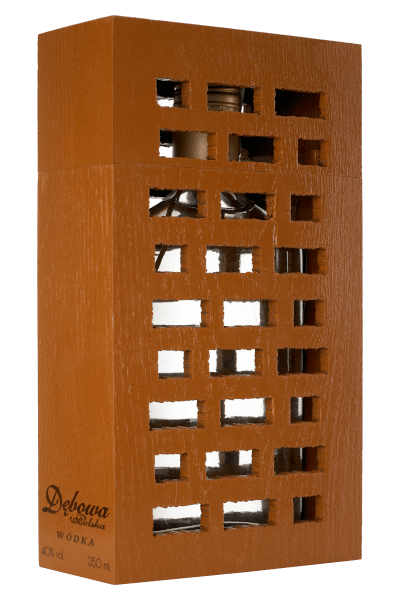 wódka dębowa 0 7 w opakowaniu w kształcie cegły