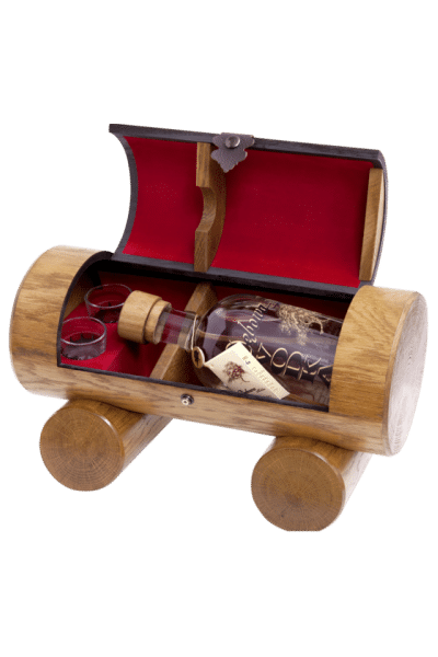 wódka dębowa 0 7 w kuferku okrągłym