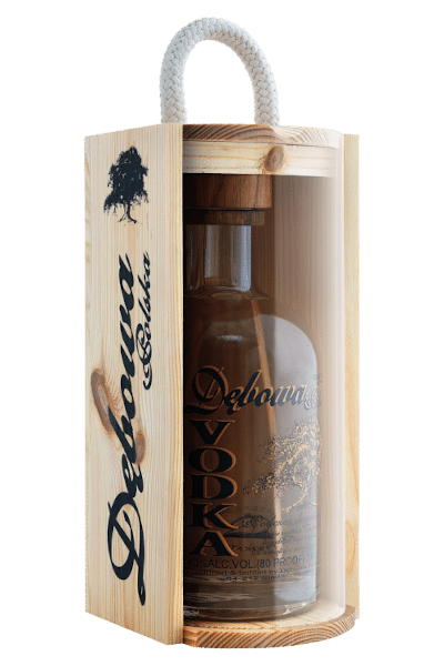wódka dębowa 0 7 w drewnianej skrzynce